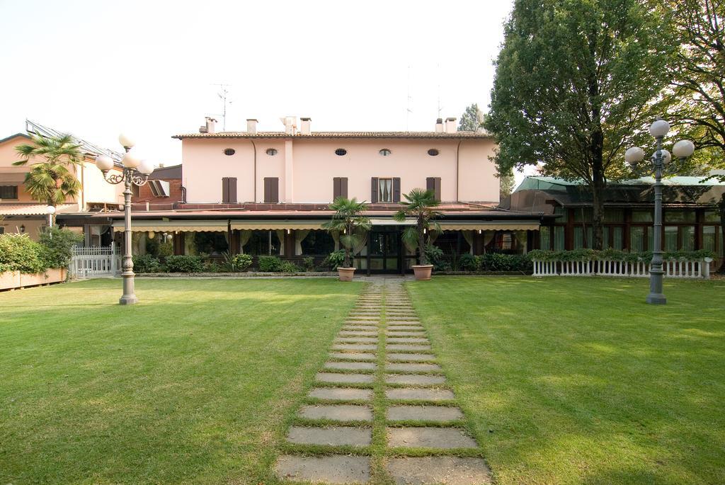 Hotel Ville Panazza Mordano Exterior photo