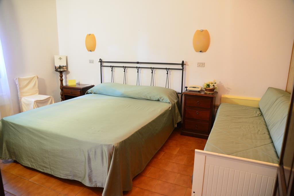Hotel Ville Panazza Mordano Exterior photo