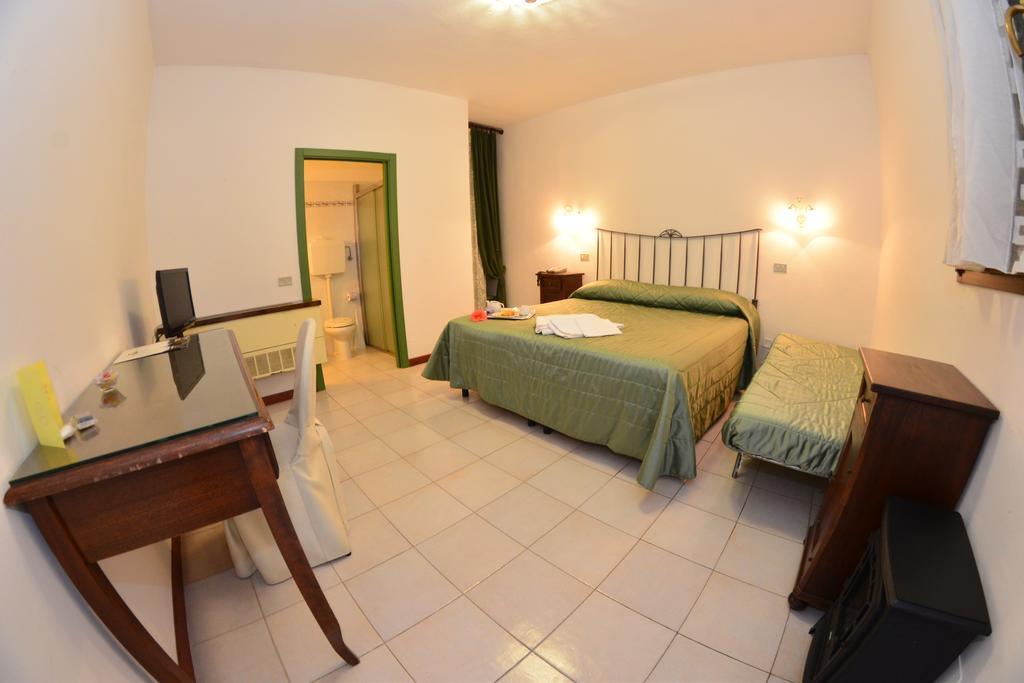 Hotel Ville Panazza Mordano Exterior photo