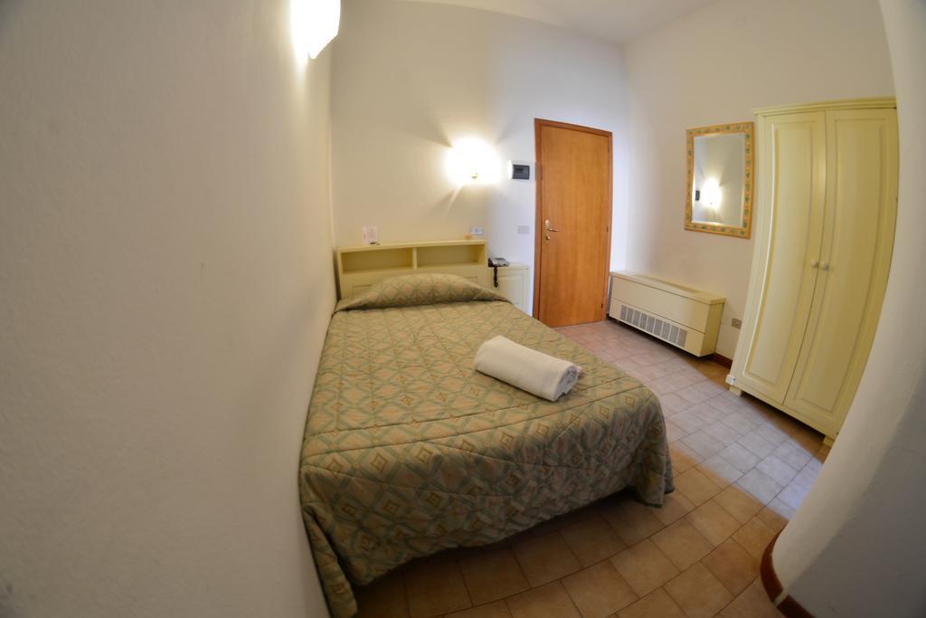 Hotel Ville Panazza Mordano Exterior photo