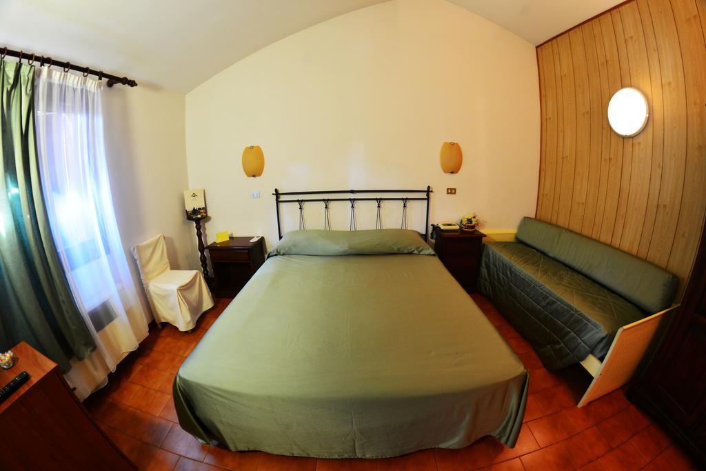 Hotel Ville Panazza Mordano Exterior photo