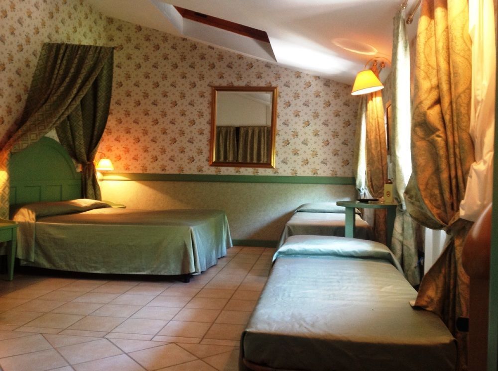 Hotel Ville Panazza Mordano Exterior photo