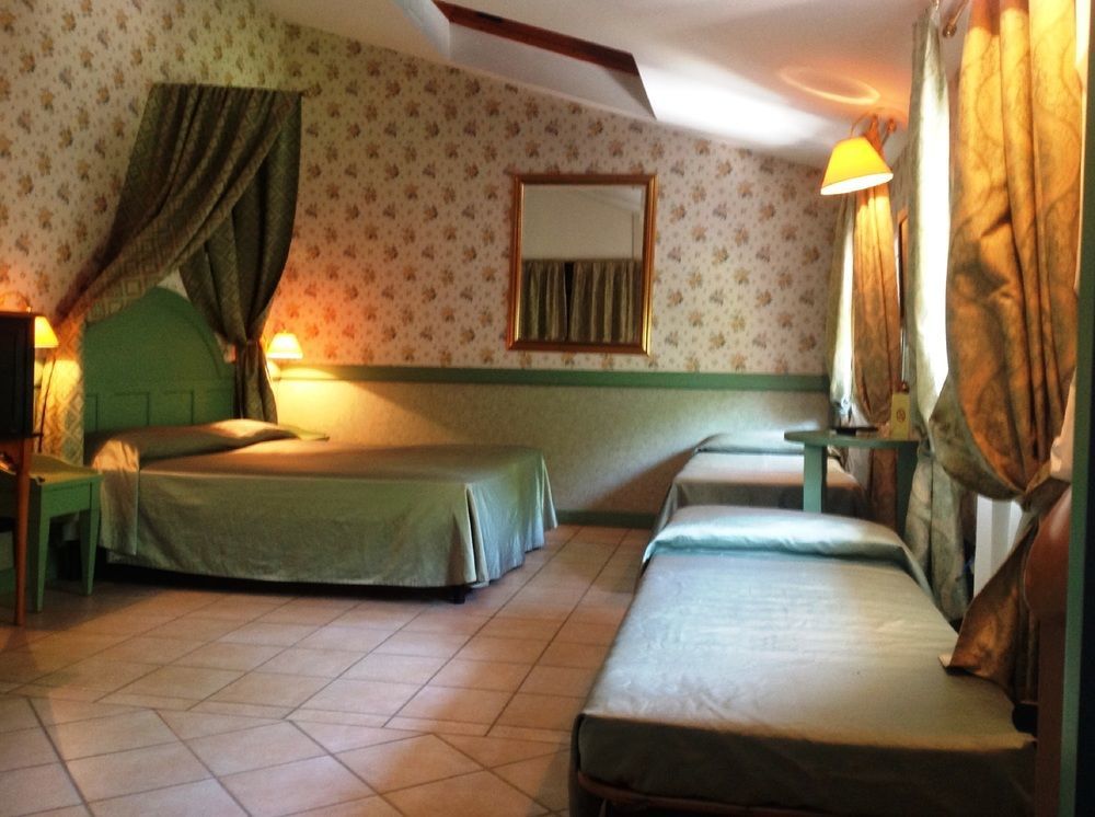 Hotel Ville Panazza Mordano Exterior photo
